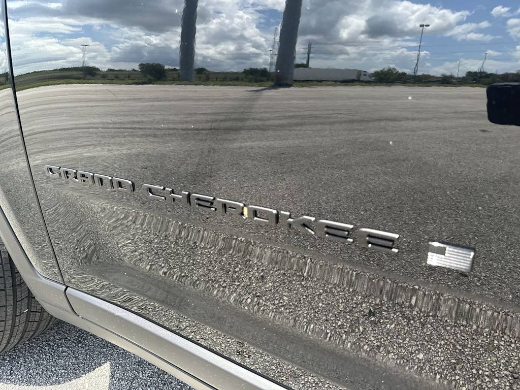 Thumbnail: 2026 Jeep Grand Cherokee - 22