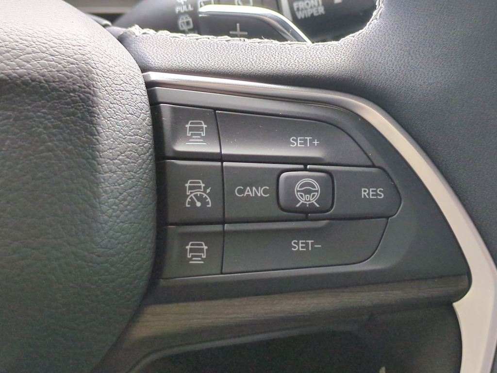 Thumbnail: 2026 Jeep Grand Cherokee - 32