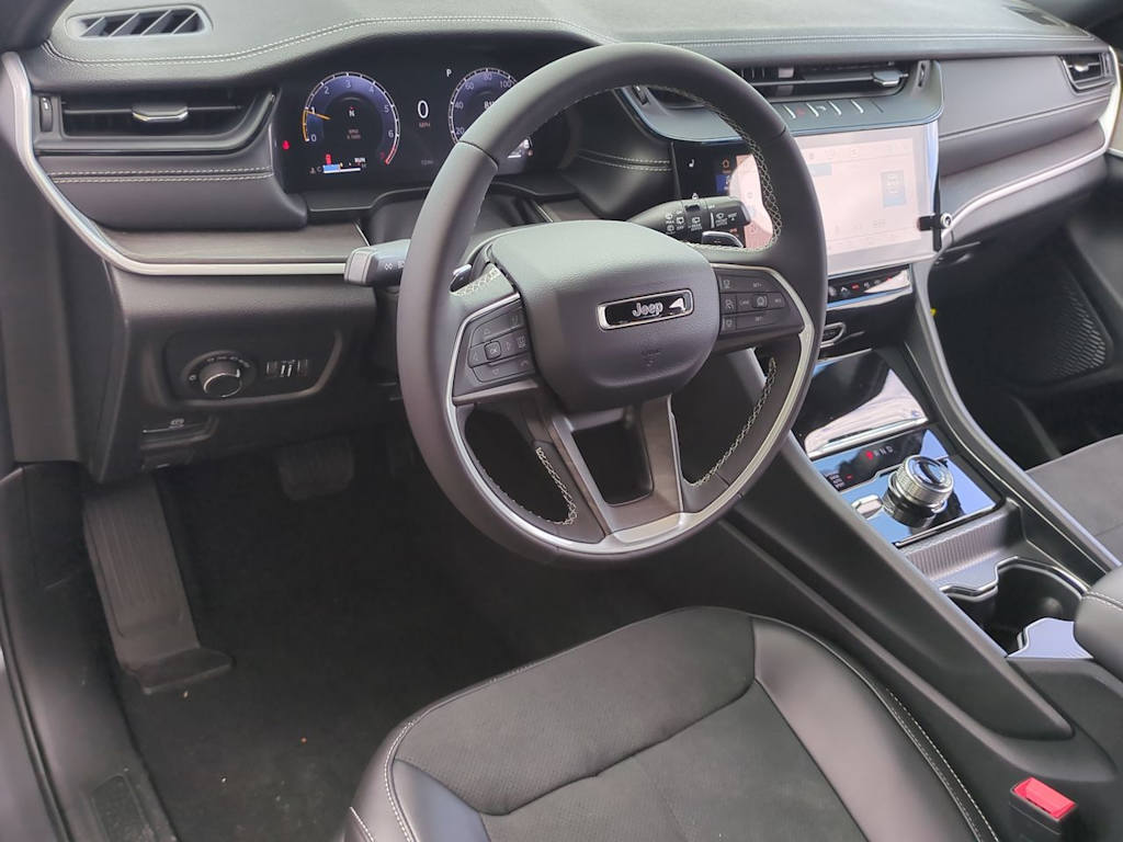 Thumbnail: 2026 Jeep Grand Cherokee - 2
