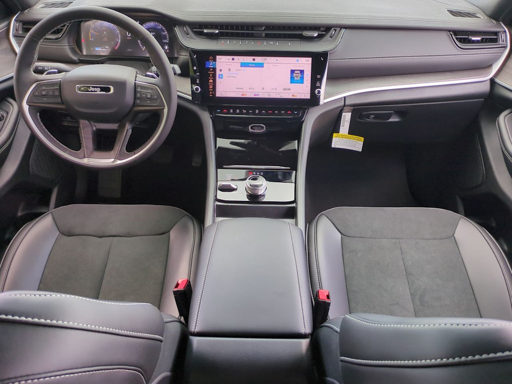 Thumbnail: 2026 Jeep Grand Cherokee - 10