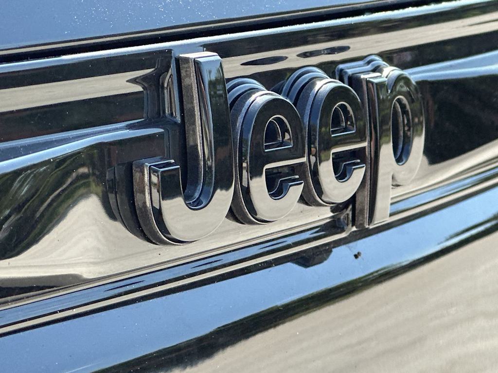 Thumbnail: 2026 Jeep Grand Cherokee - 7