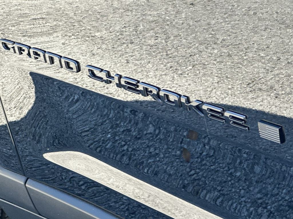 Thumbnail: 2026 Jeep Grand Cherokee - 26