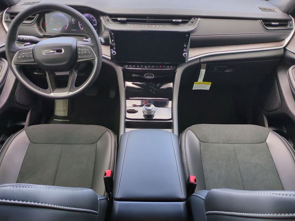 Thumbnail: 2026 Jeep Grand Cherokee - 9