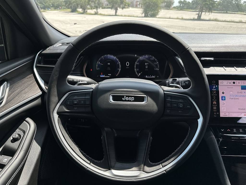 Thumbnail: 2026 Jeep Grand Cherokee - 9