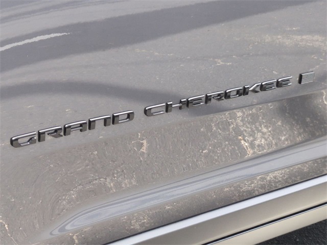 2025 Jeep Grand Cherokee Limited Edition 25