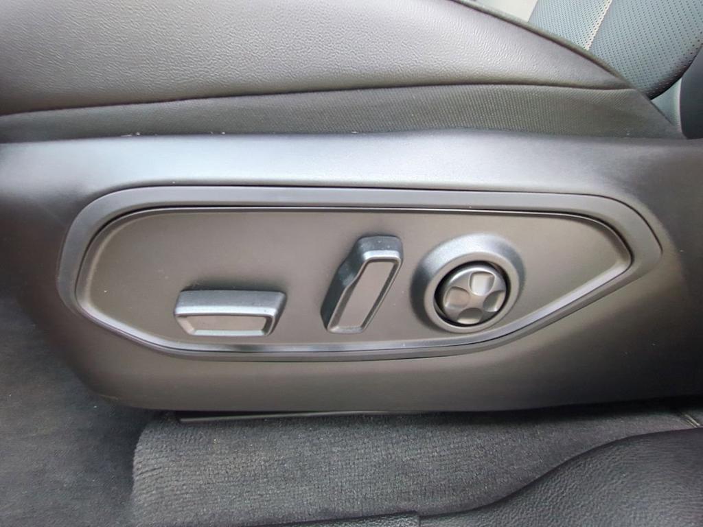 Thumbnail: 2025 Jeep Grand Cherokee - 26