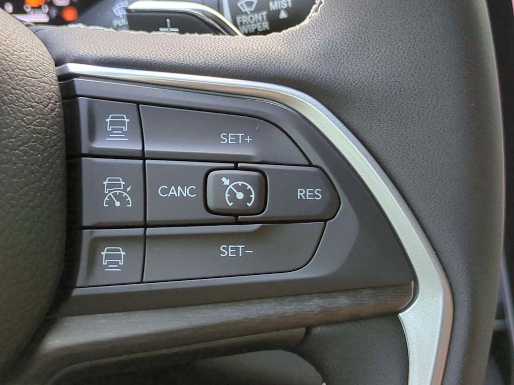 Thumbnail: 2025 Jeep Grand Cherokee - 32