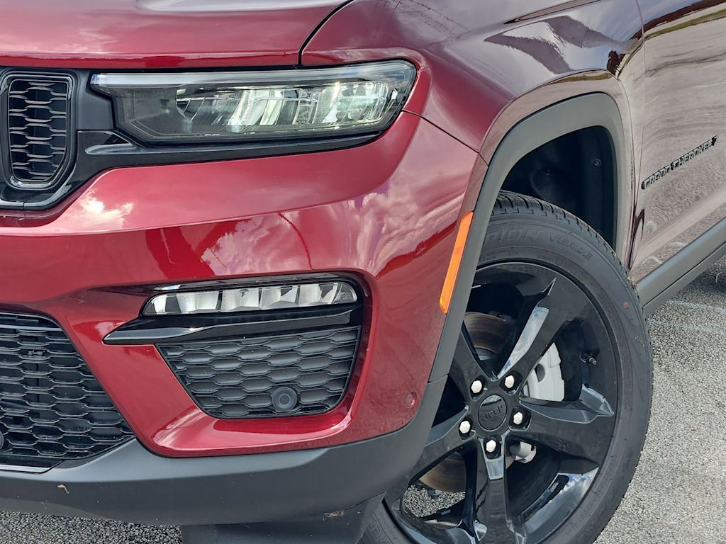 Thumbnail: 2025 Jeep Grand Cherokee - 22