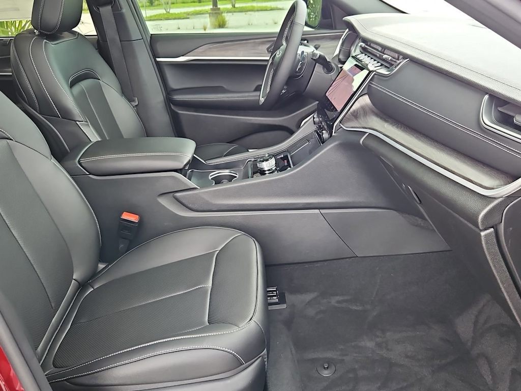 Thumbnail: 2025 Jeep Grand Cherokee - 11