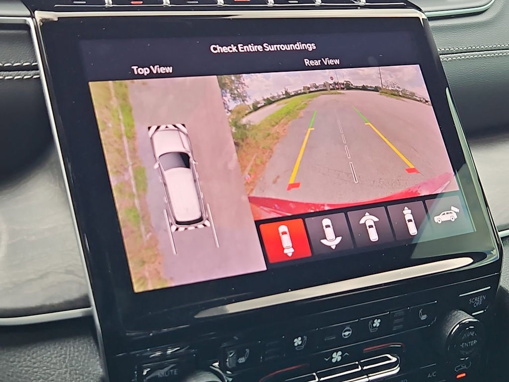 Thumbnail: 2025 Jeep Grand Cherokee - 33