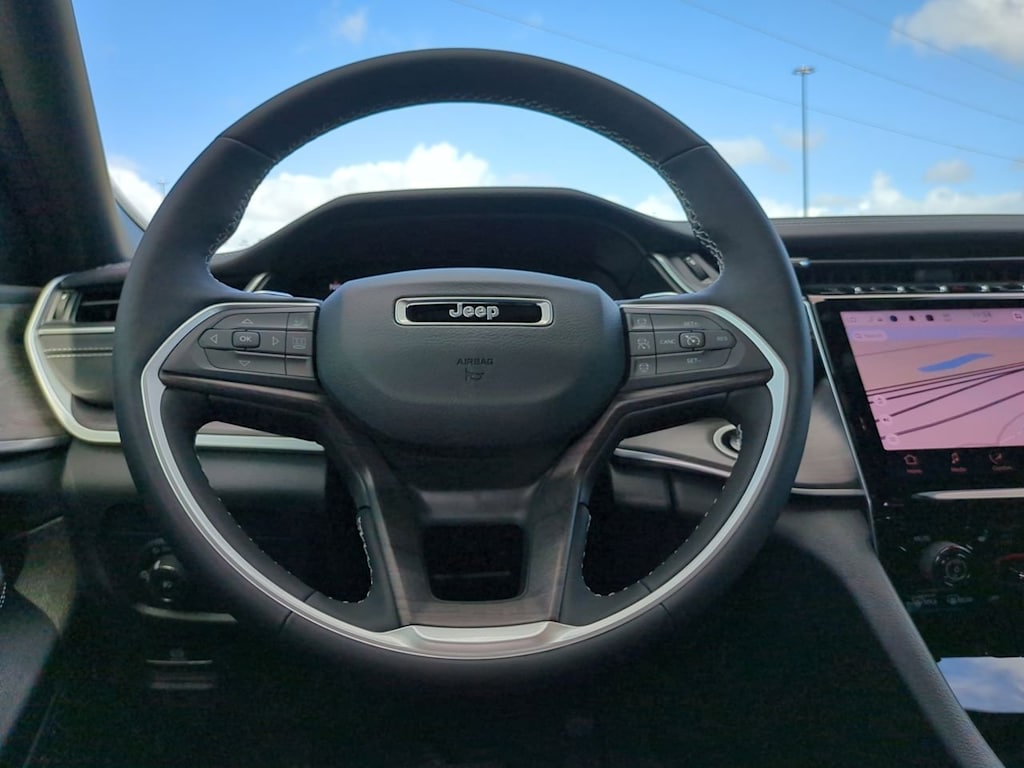 Thumbnail: 2025 Jeep Grand Cherokee - 14