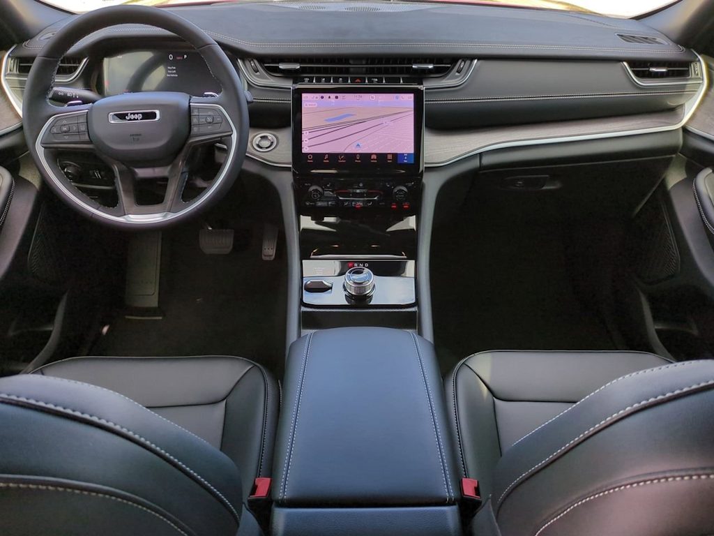 Thumbnail: 2025 Jeep Grand Cherokee - 10