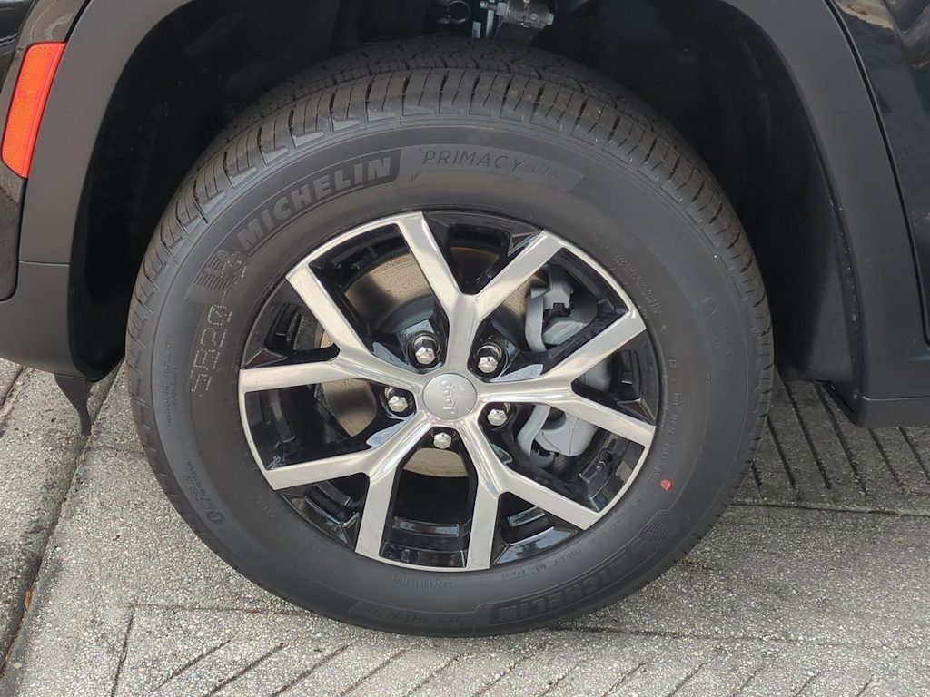 Thumbnail: 2025 Jeep Grand Cherokee - 7