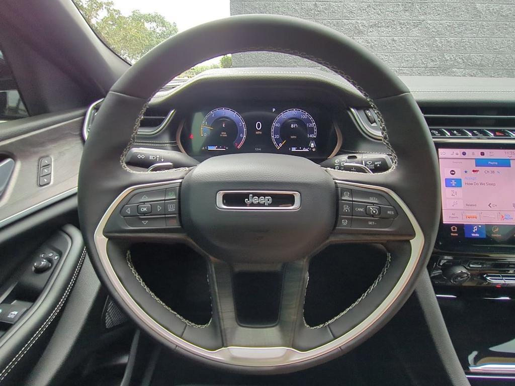 Thumbnail: 2025 Jeep Grand Cherokee - 13