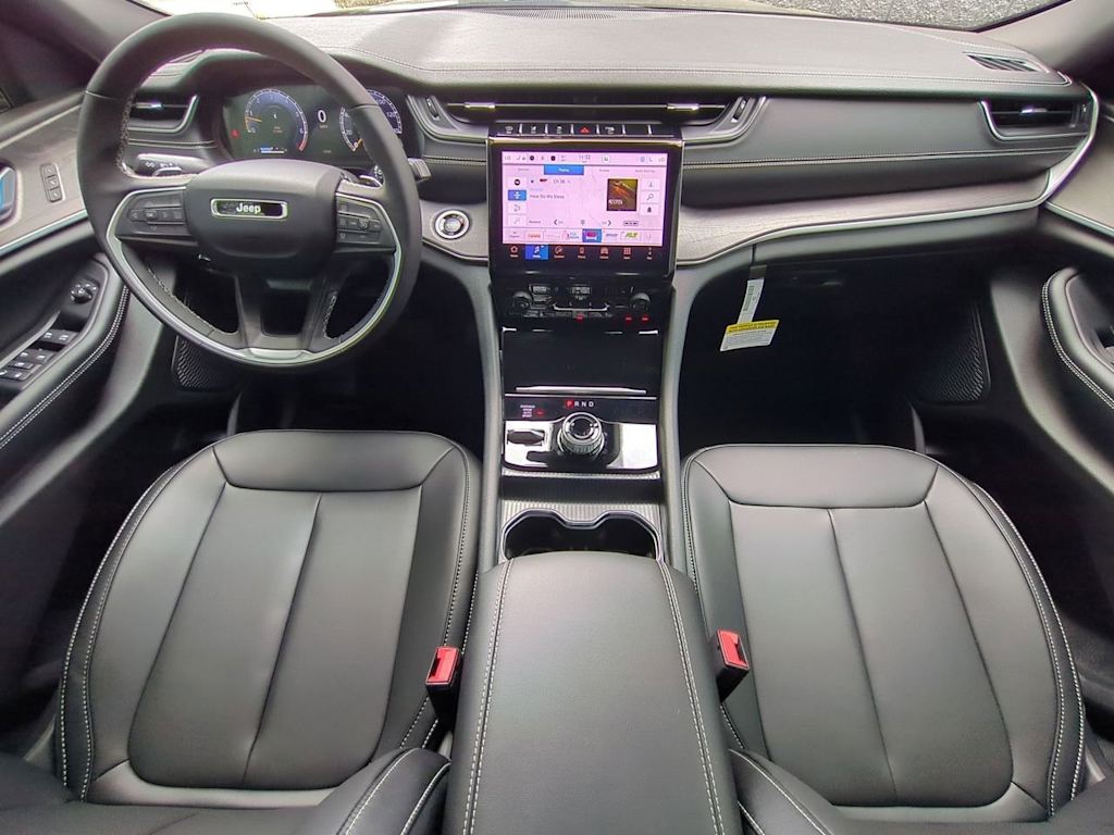 Thumbnail: 2025 Jeep Grand Cherokee - 9