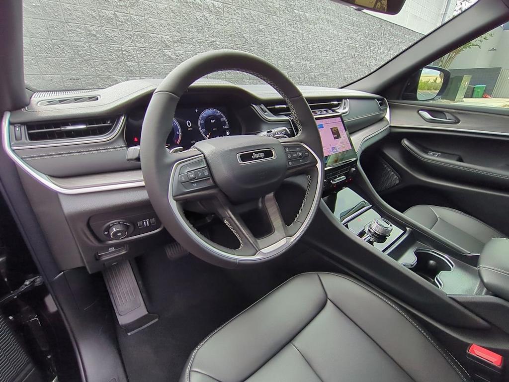 Thumbnail: 2025 Jeep Grand Cherokee - 2