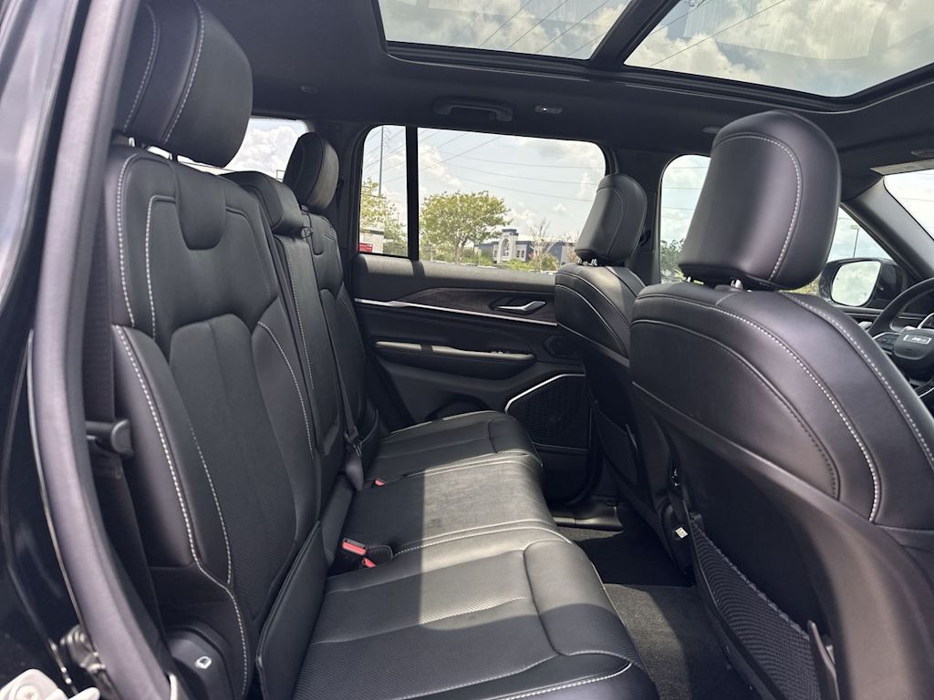 Thumbnail: 2026 Jeep Grand Cherokee - 26