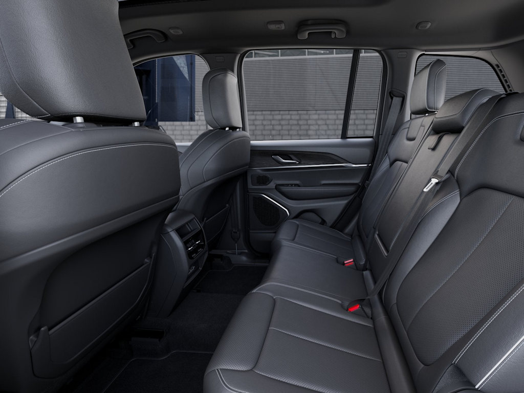 Thumbnail: 2026 Jeep Grand Cherokee - 10