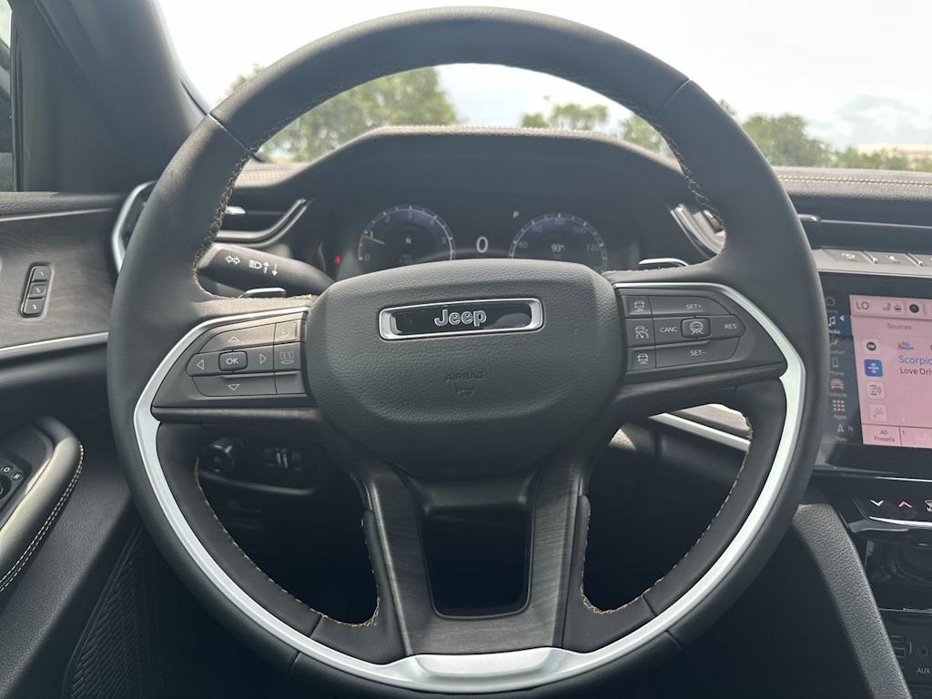 Thumbnail: 2026 Jeep Grand Cherokee - 9