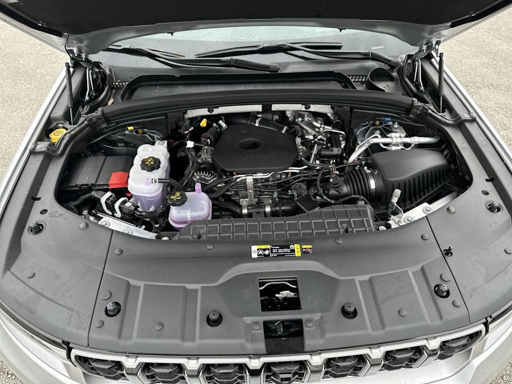 Thumbnail: 2026 Jeep Grand Cherokee - 9