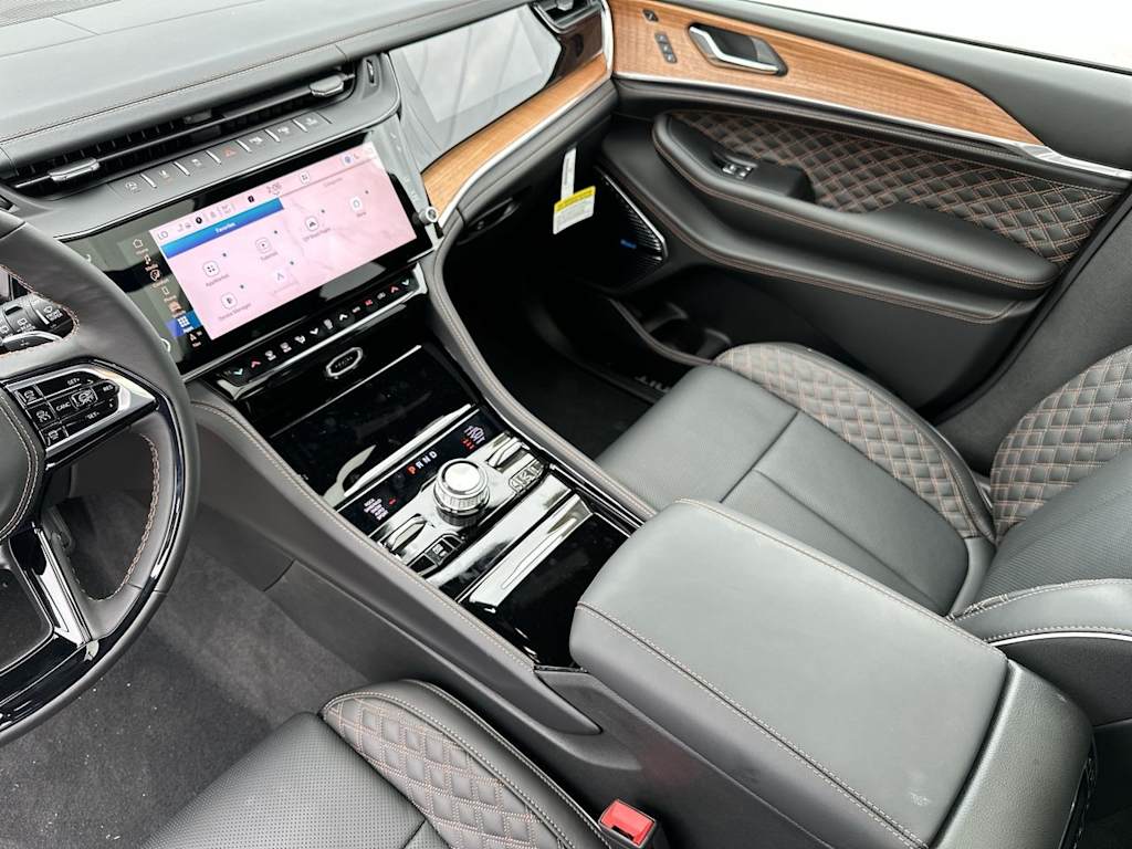 Thumbnail: 2026 Jeep Grand Cherokee - 14
