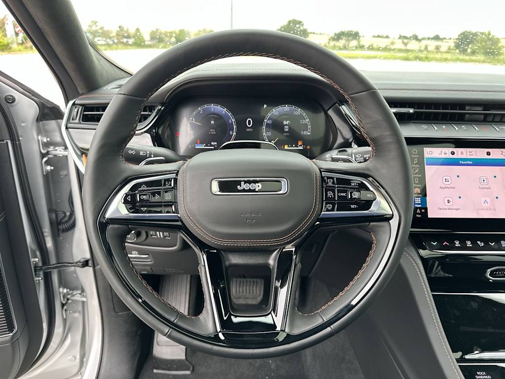 Thumbnail: 2026 Jeep Grand Cherokee - 10