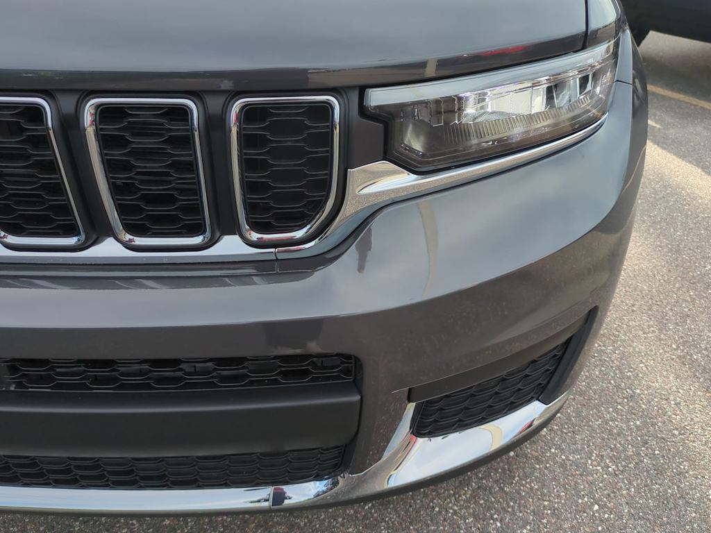 Thumbnail: 2025 Jeep Grand Cherokee L - 24