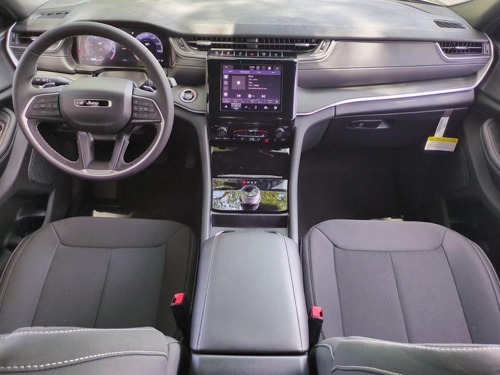 Thumbnail: 2026 Jeep Grand Cherokee L - 10