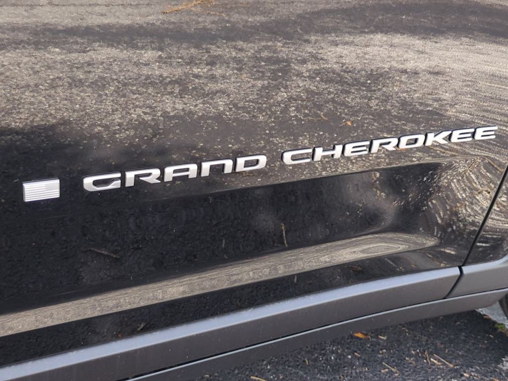 Thumbnail: 2026 Jeep Grand Cherokee L - 26