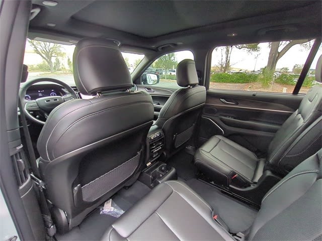 2025 Jeep Grand Cherokee L Limited Edition 13