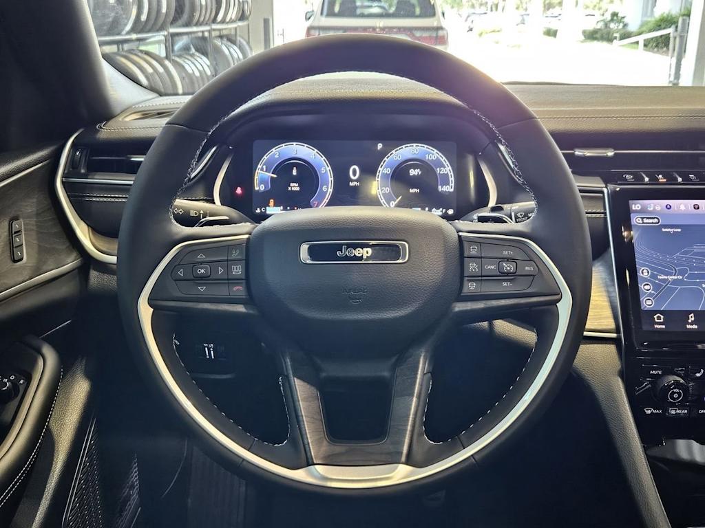 Thumbnail: 2025 Jeep Grand Cherokee L - 14