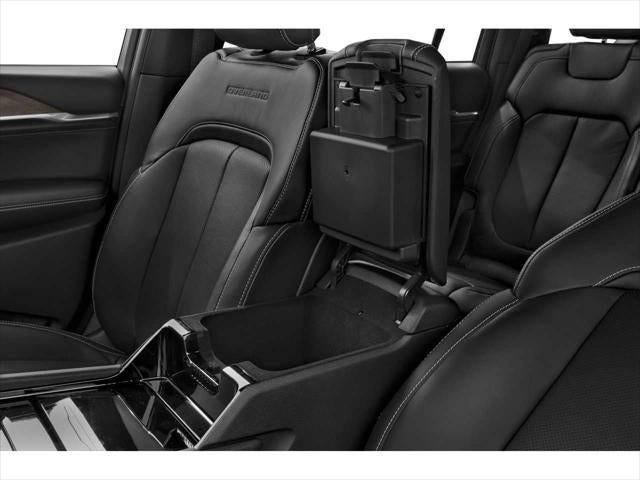 Thumbnail: 2022 Jeep Grand Cherokee L - 11