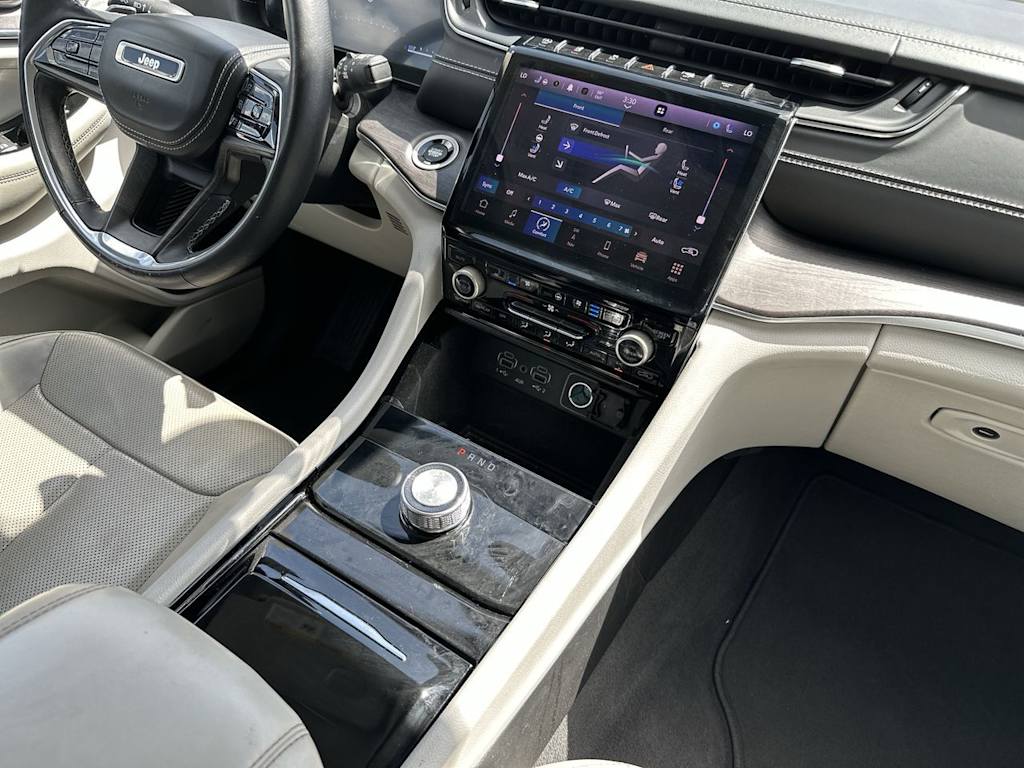 Thumbnail: 2022 Jeep Grand Cherokee L - 14