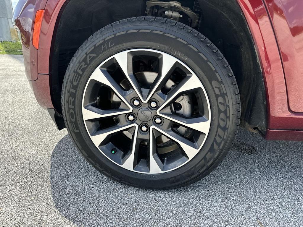 Thumbnail: 2022 Jeep Grand Cherokee L - 8