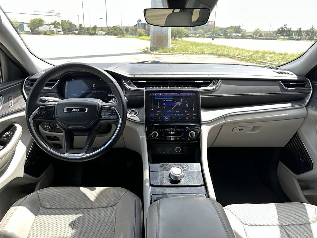 Thumbnail: 2022 Jeep Grand Cherokee L - 2