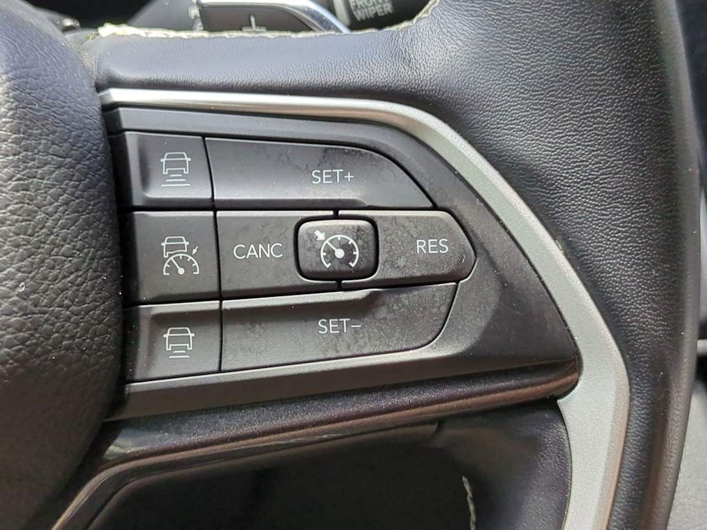 Thumbnail: 2022 Jeep Grand Cherokee L - 31