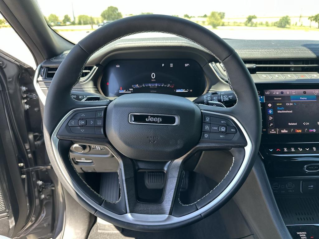 Thumbnail: 2026 Jeep Grand Cherokee L - 9