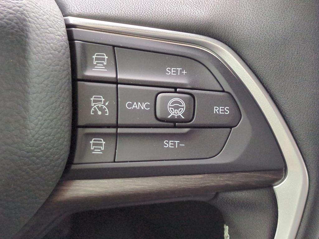 Thumbnail: 2026 Jeep Grand Cherokee L - 32