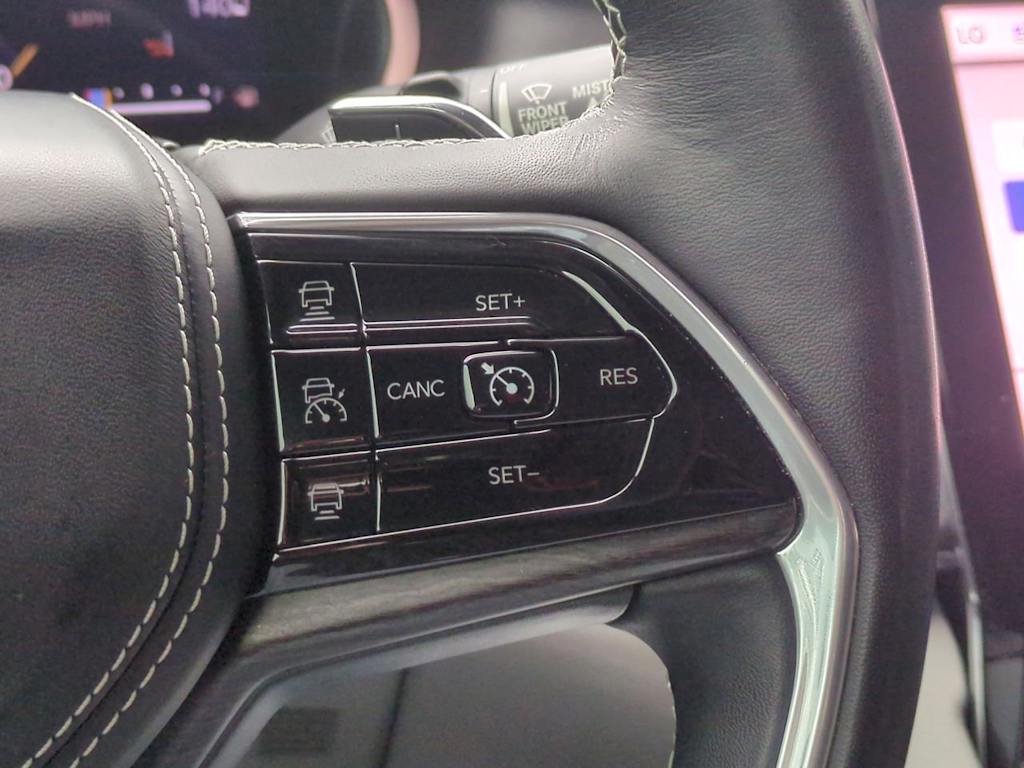 Thumbnail: 2022 Jeep Grand Cherokee L - 32