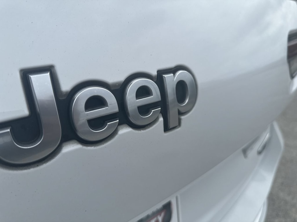 Thumbnail: 2022 Jeep Grand Cherokee L - 7