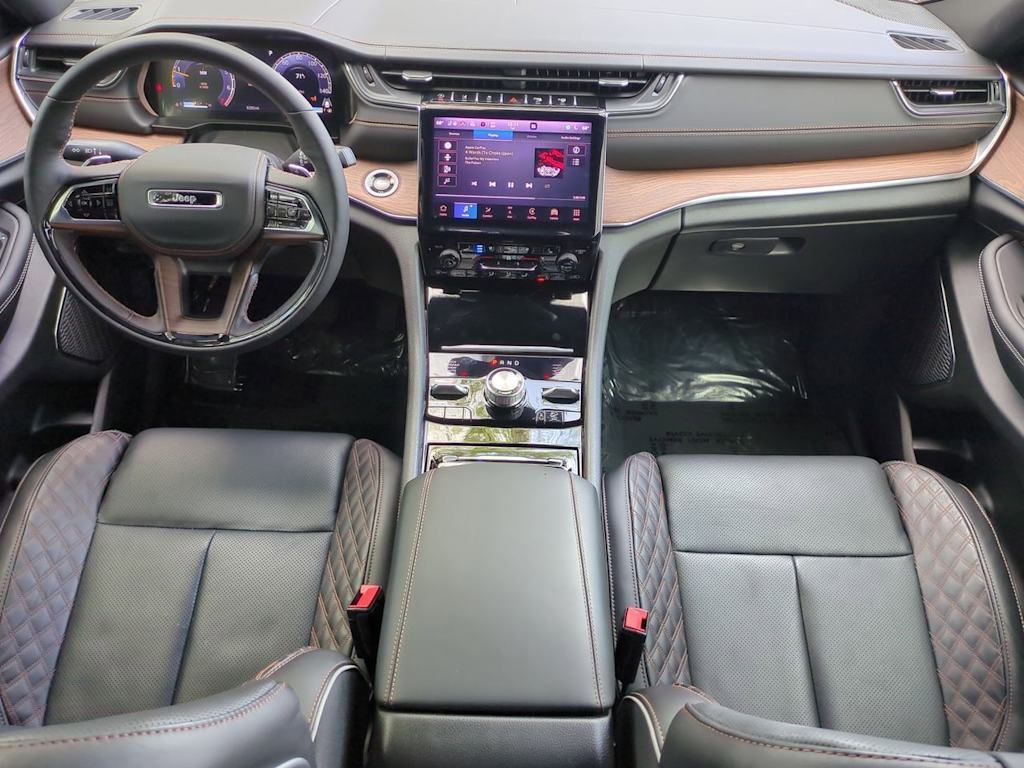 Thumbnail: 2025 Jeep Grand Cherokee L - 9