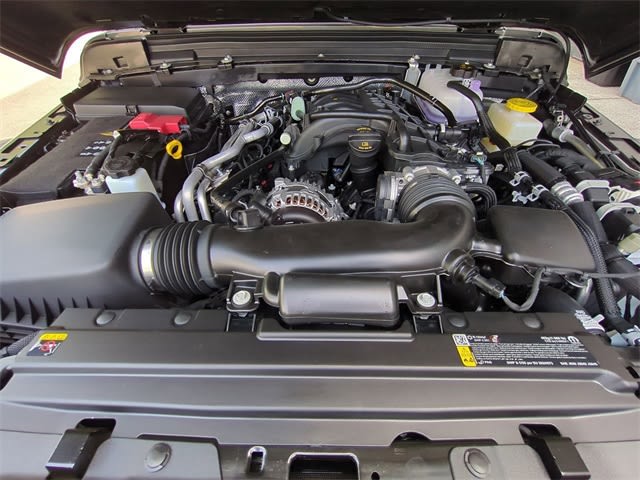2025 Jeep Wrangler Sport 8