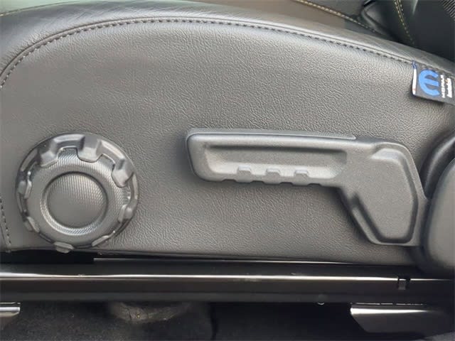 2025 Jeep Wrangler Sport 27