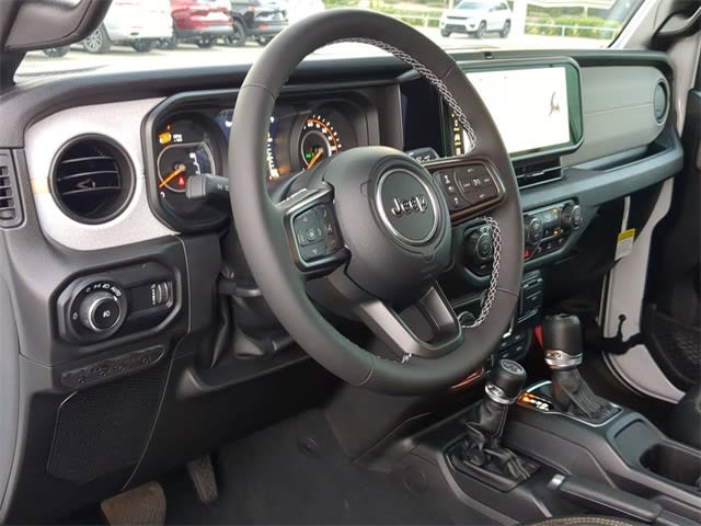 2025 Jeep Wrangler Sport 2