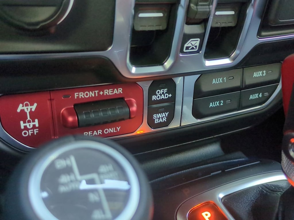 Thumbnail: 2025 Jeep Wrangler - 27