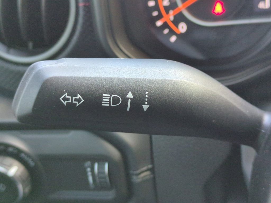 Thumbnail: 2025 Jeep Wrangler - 32