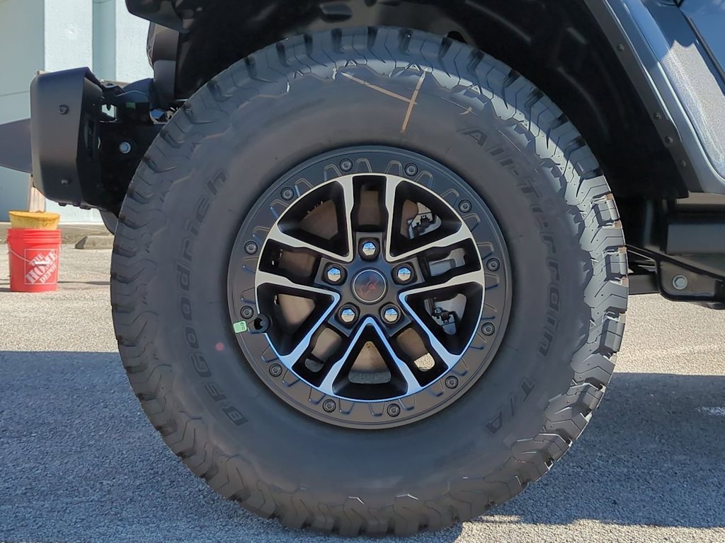 Thumbnail: 2025 Jeep Wrangler - 8