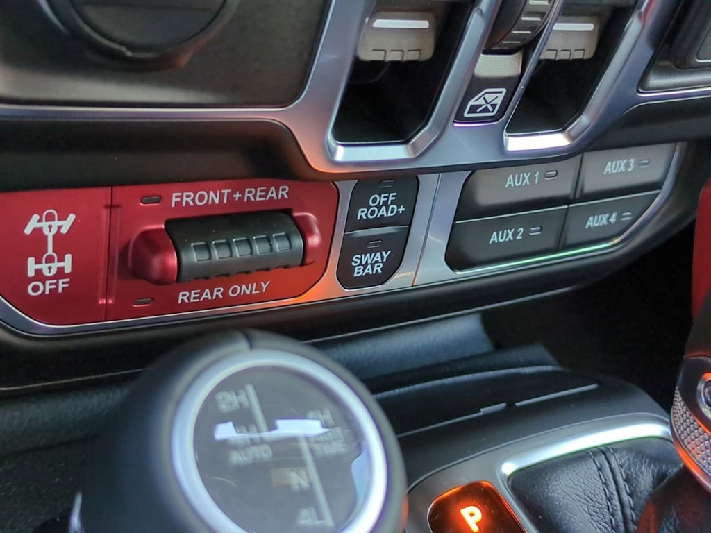 Thumbnail: 2025 Jeep Wrangler - 27