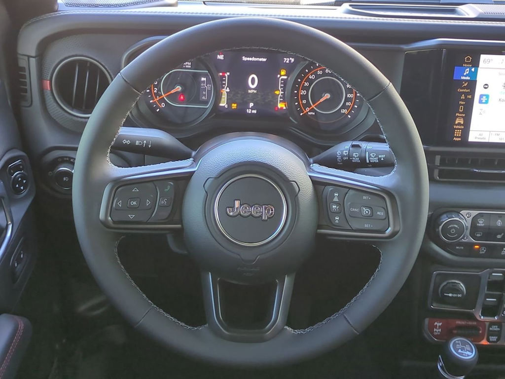 Thumbnail: 2025 Jeep Wrangler - 14