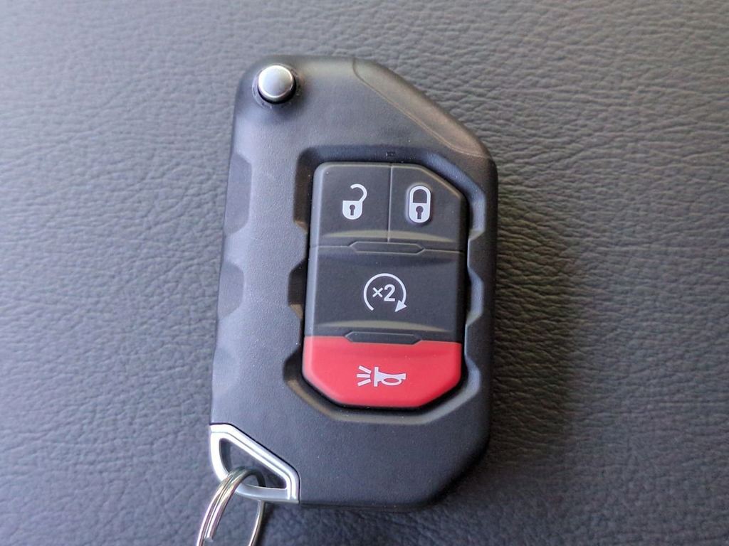 Thumbnail: 2025 Jeep Wrangler - 19